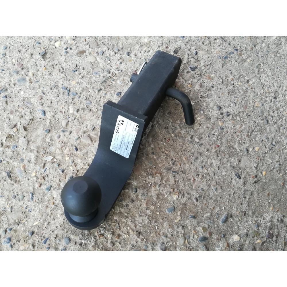 Переходник фаркопа в квадрат 50x50 с занижением 90 мм. (шар черный 50мм.)